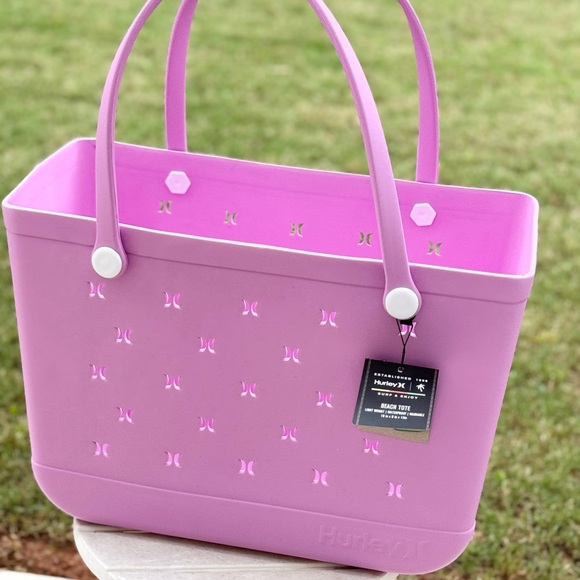 hurley beach tote New 2024
19x9x13” - Picture 4 of 4